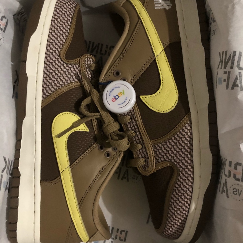 Nike Dunk Low x Undefeated
